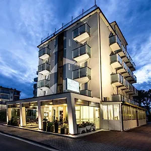 Hotel & Carinthia S, Jesolo